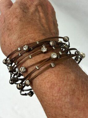 Set of 8 Multi-Strand Brown Guitar Wire Bangles